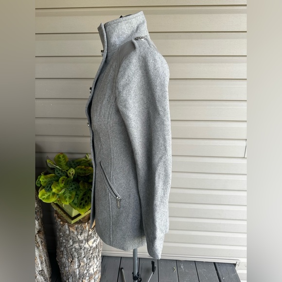 NWOT Vince Camuto Wool Blend Double Breasted coat - Picture 3 of 14
